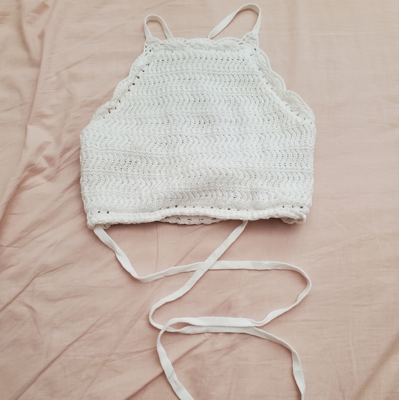 Hollister White Crochet Ribbon Tie Crop Halter Top - Picture 1 of 5
